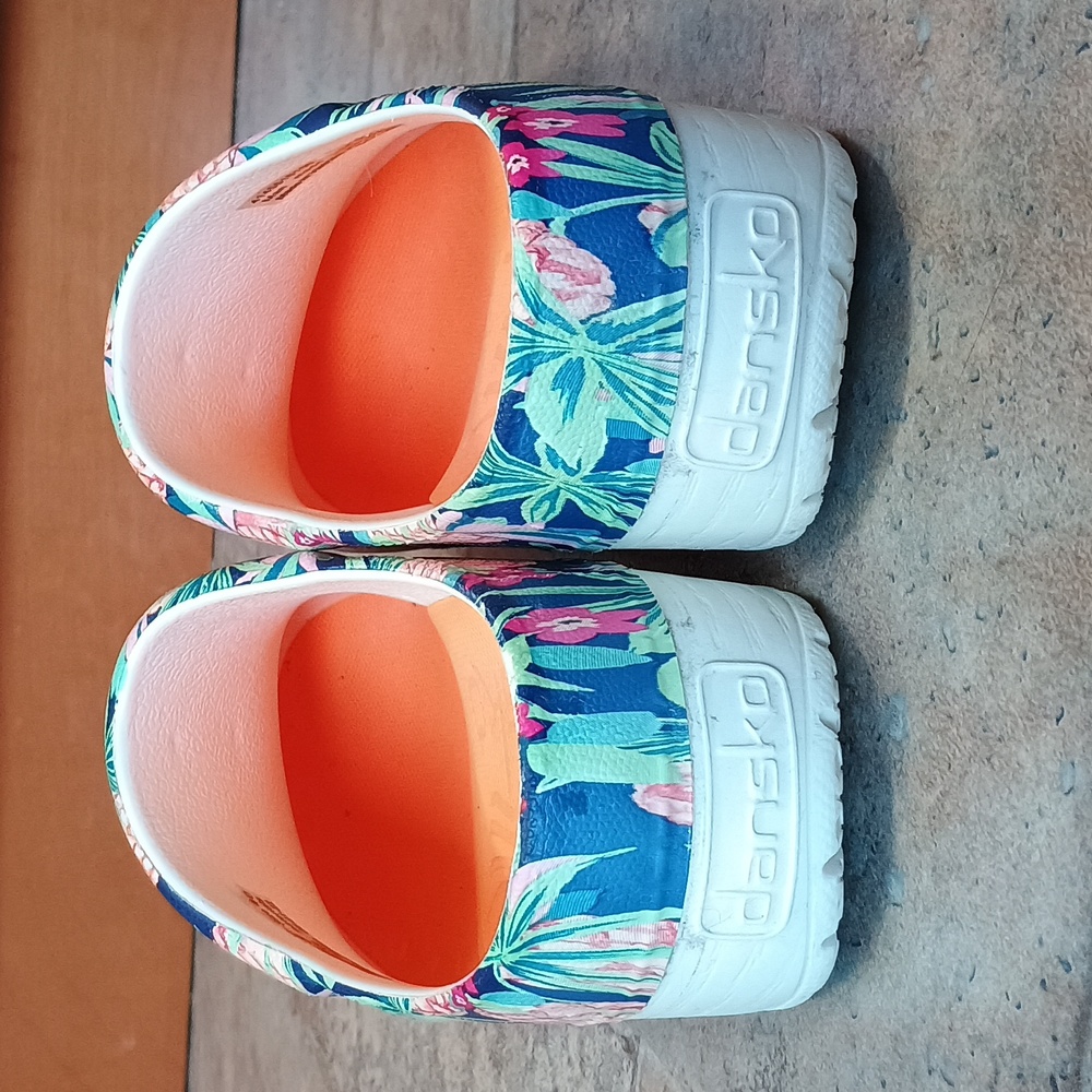 Dansko Kane tropical pineapple molded clogs size 40 (9.5-10) - Picture 7 of 10
